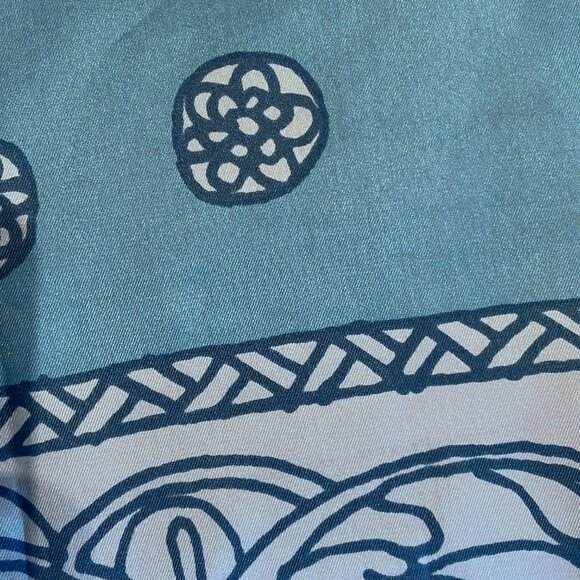 Vintage 60s Scarf by Vera Blue & White Swirl Pattern-Made in Japan - Picture 4 of 7